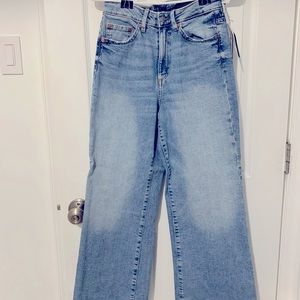 H&M High Waisted Jeans